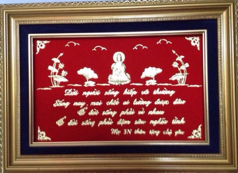 Khánh vàng bồ tát