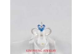 Nhẫn hột  xanh dương tim